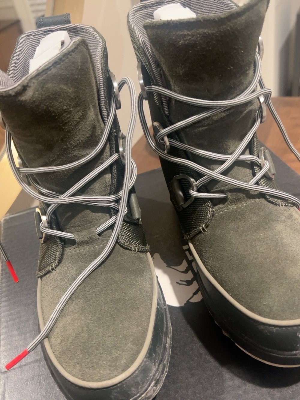 SOREL Tivoli IV WP Waterproof Insulated Winter Boots Dark Moss Women’s 9